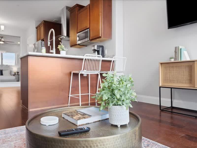 Cozysuites 1Br, Ppg Paints Arena, Pitts Pittsburgh Bagian luar foto