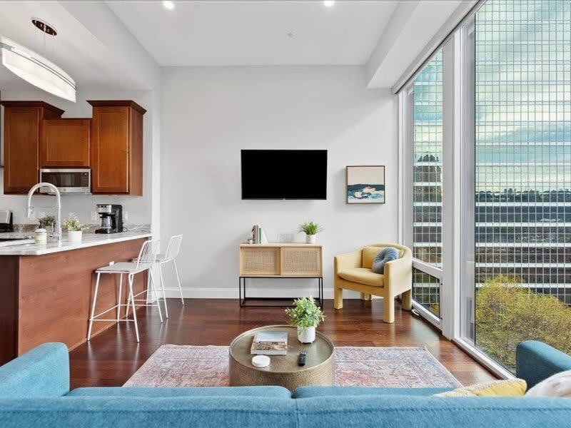 Cozysuites 1Br, Ppg Paints Arena, Pitts Pittsburgh Bagian luar foto